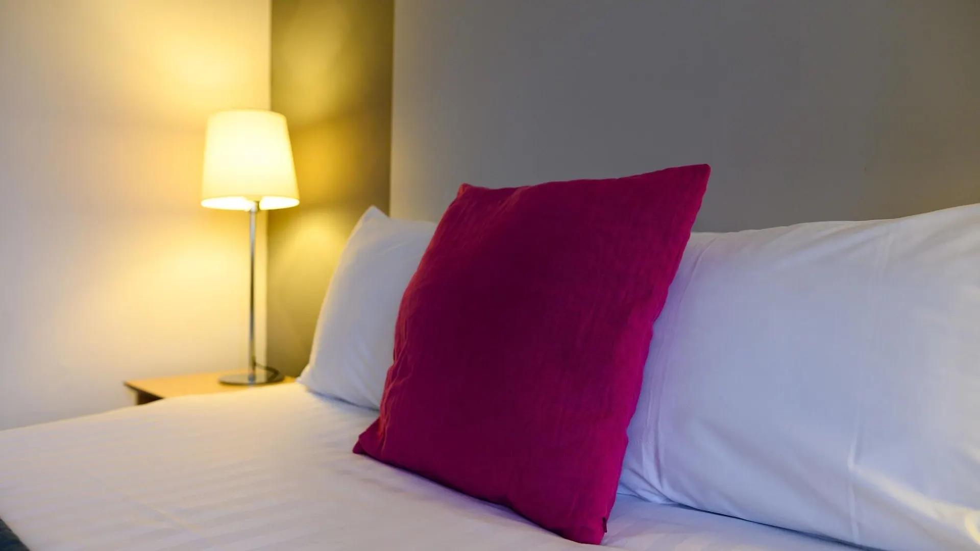 The Angel Hotel Cardiff 3*,